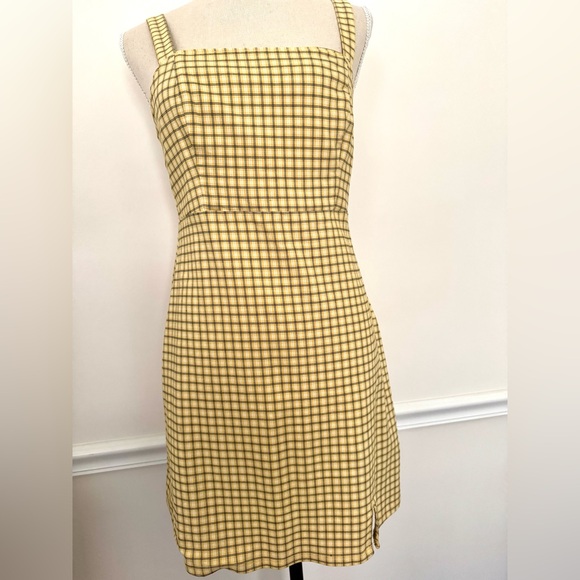 Hollister Dresses & Skirts - Hollister Yellow Black Y2K Plaid Mini Dress Medium